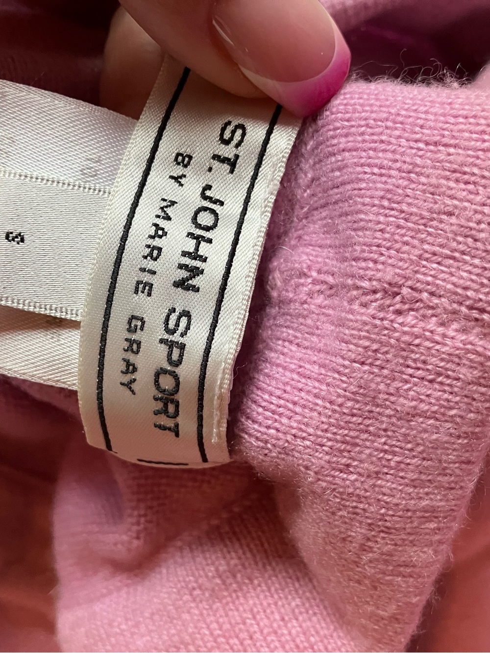 St. John Cashmere Set, Fur Trim Zip Cardigan and Drawstring Pants, Lavender - Picture 7 of 10